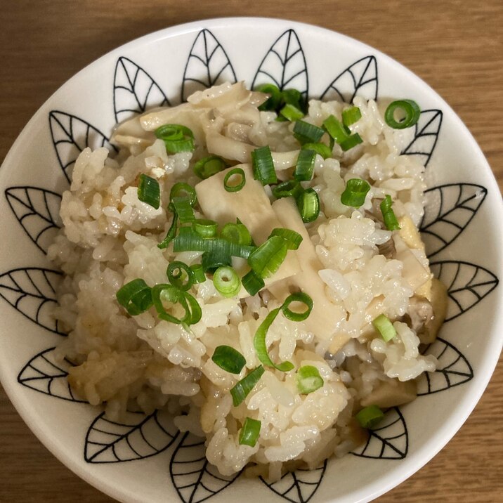 きのこたっぷり炊き込みご飯